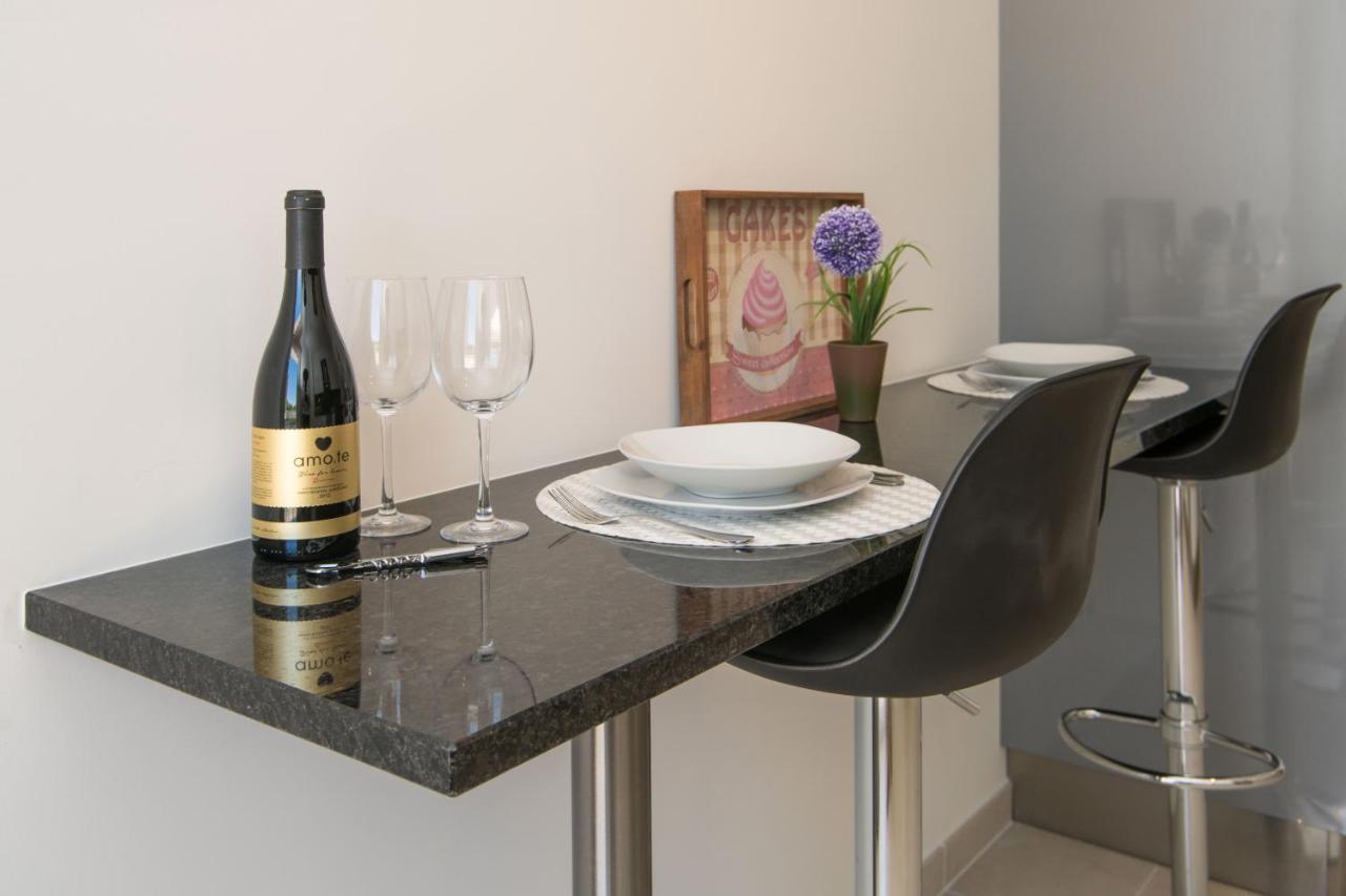 Central Modern 2 Bed Apartment Armacao De Pera Bagian luar foto