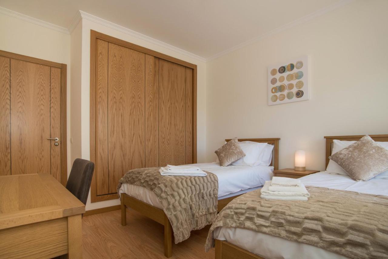 Central Modern 2 Bed Apartment Armacao De Pera Bagian luar foto