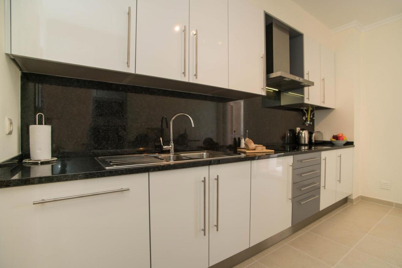 Central Modern 2 Bed Apartment Armacao De Pera Bagian luar foto