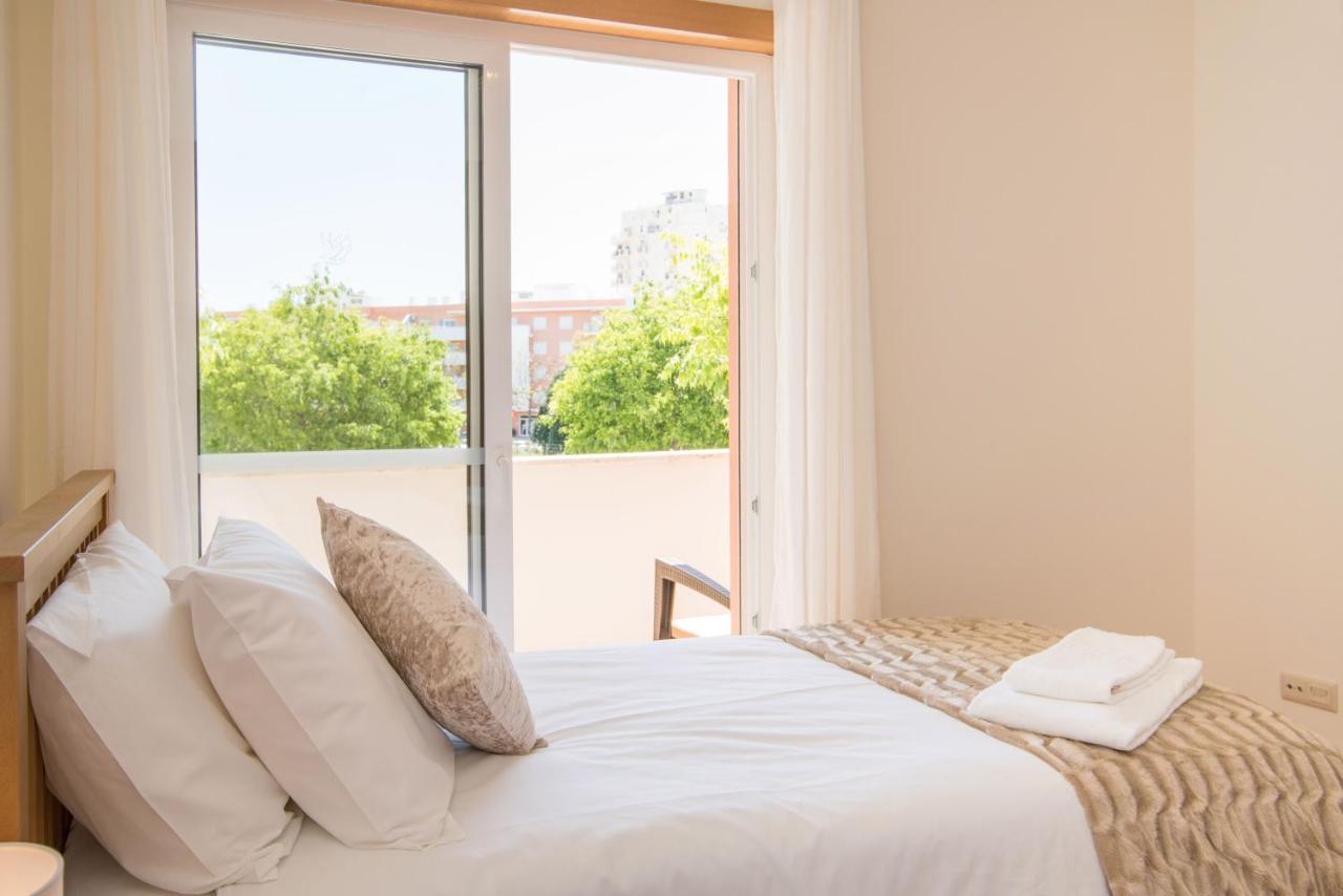 Central Modern 2 Bed Apartment Armacao De Pera Bagian luar foto