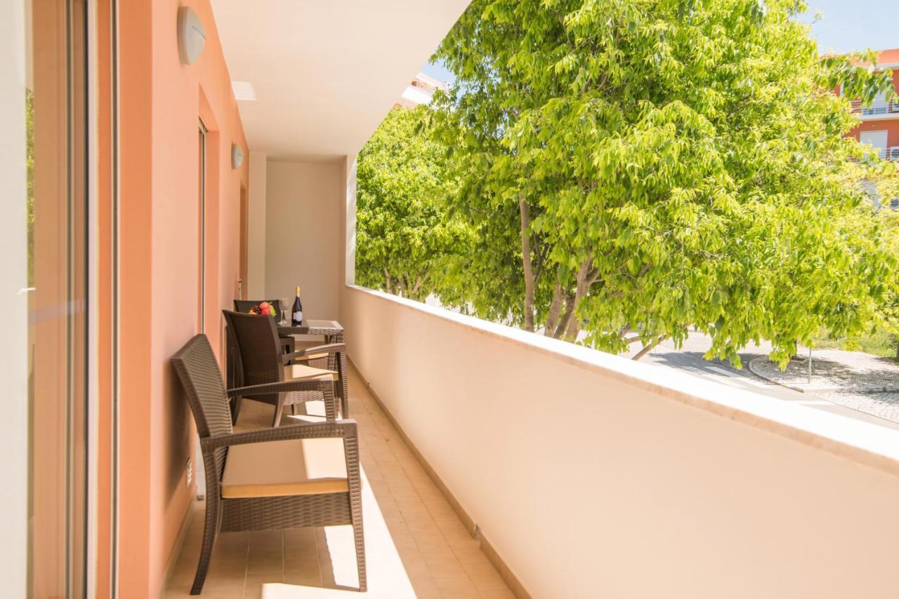 Central Modern 2 Bed Apartment Armacao De Pera Bagian luar foto