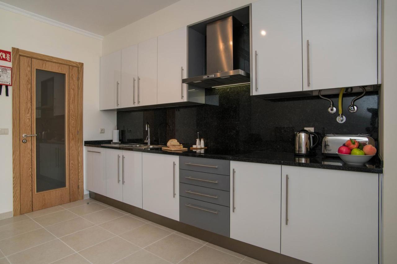 Central Modern 2 Bed Apartment Armacao De Pera Bagian luar foto
