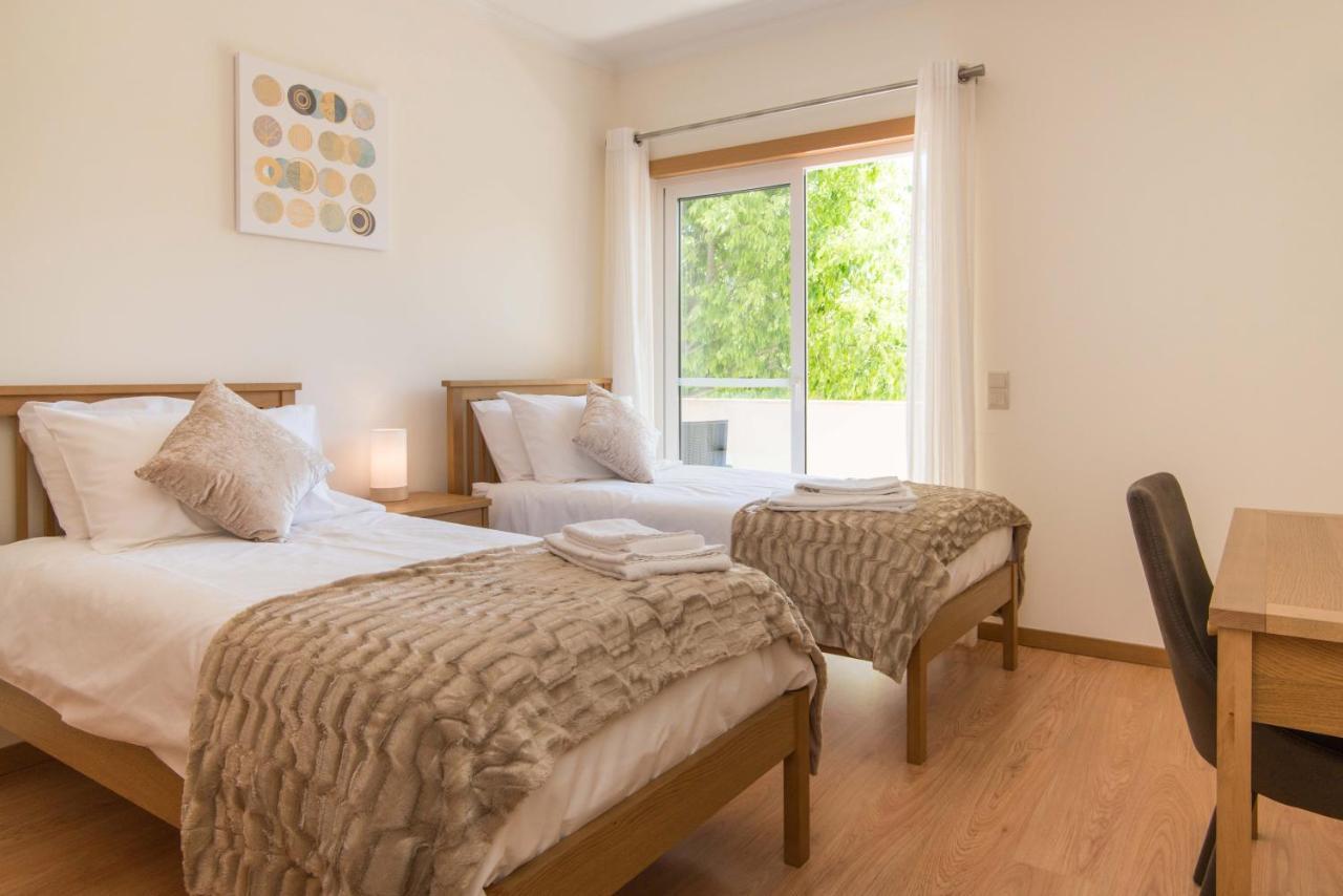 Central Modern 2 Bed Apartment Armacao De Pera Bagian luar foto