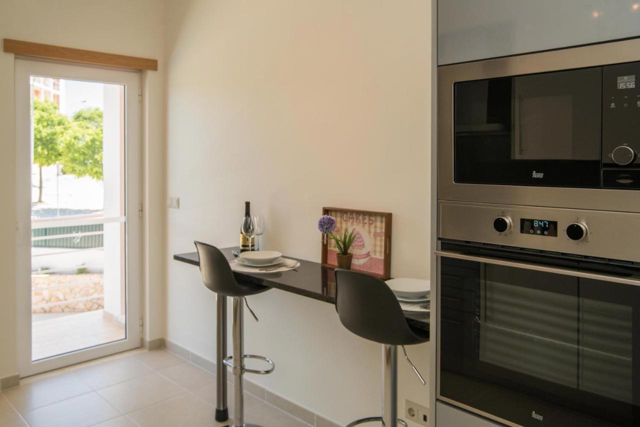 Central Modern 2 Bed Apartment Armacao De Pera Bagian luar foto